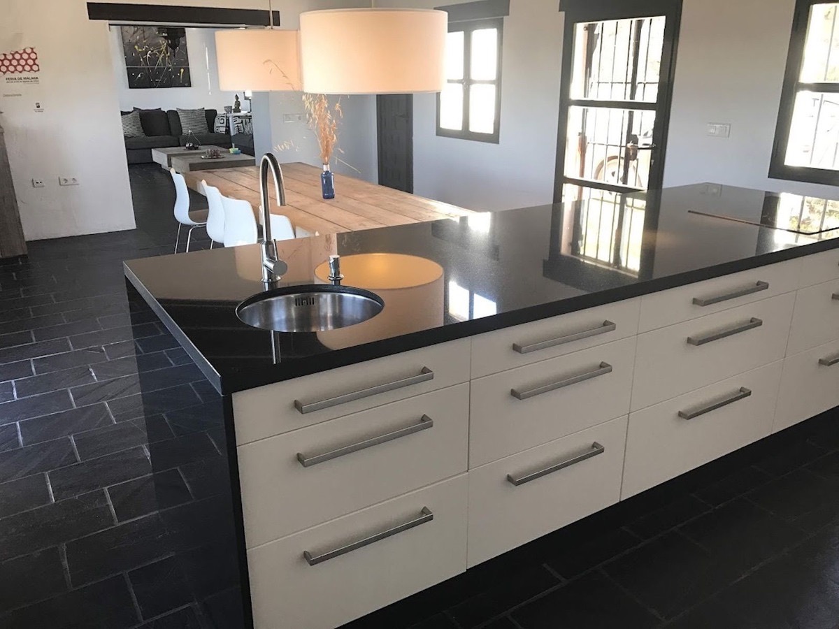 Exclusive villa in the country side of Canillas de Aceituno