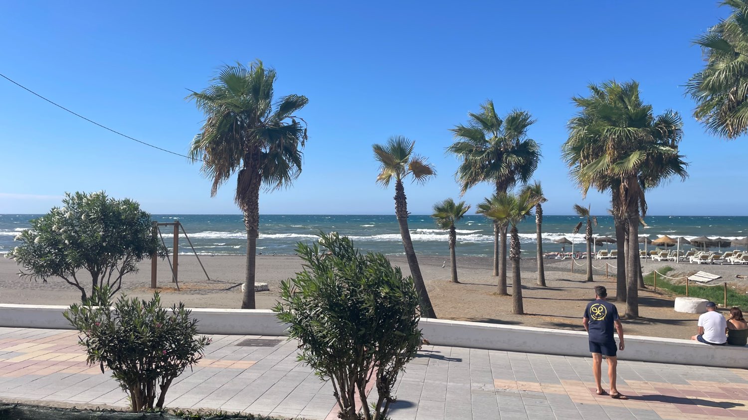 Frontline ground floor apartment of 170m2