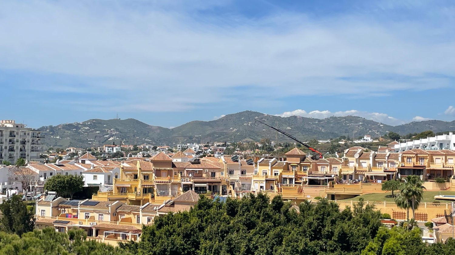 Spacious corner villa with panoramic views