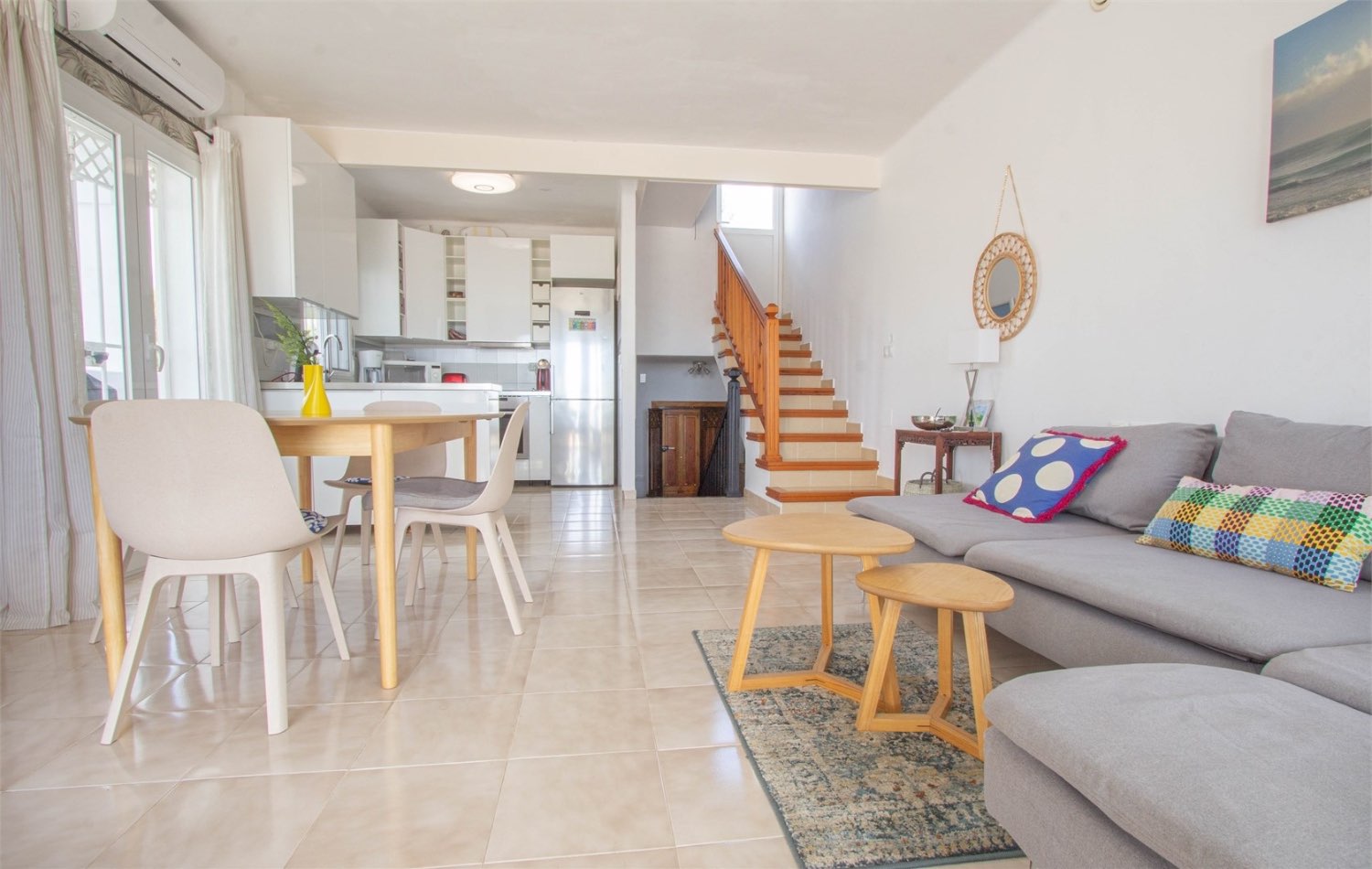 Spacious corner villa with panoramic views