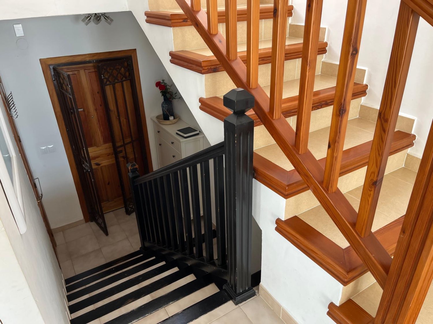 Spacious corner villa with panoramic views