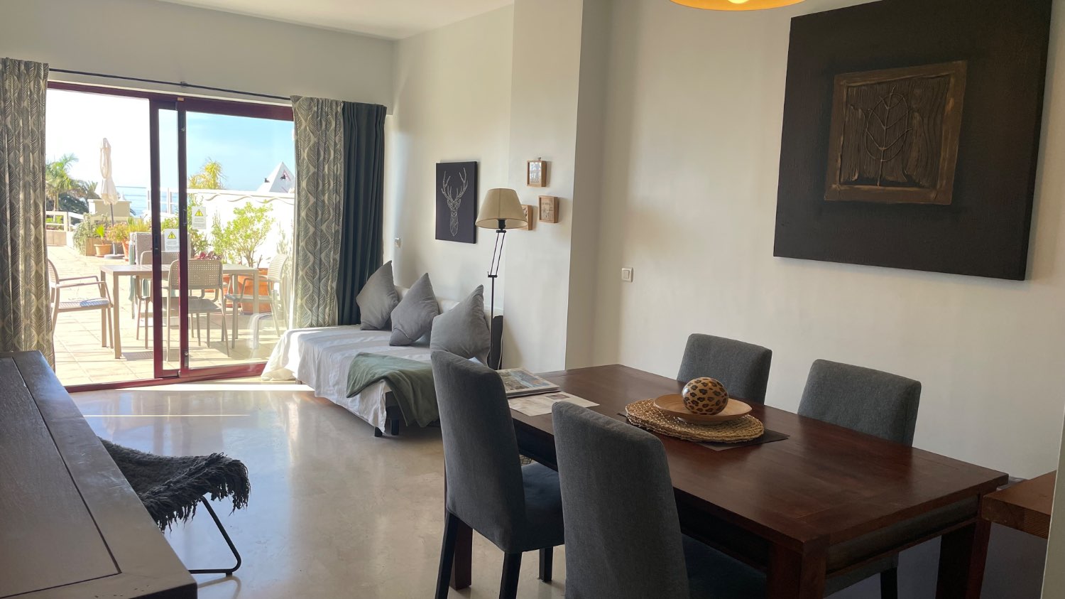 Frontline apartment Burriana Playa with 100m2 terrace