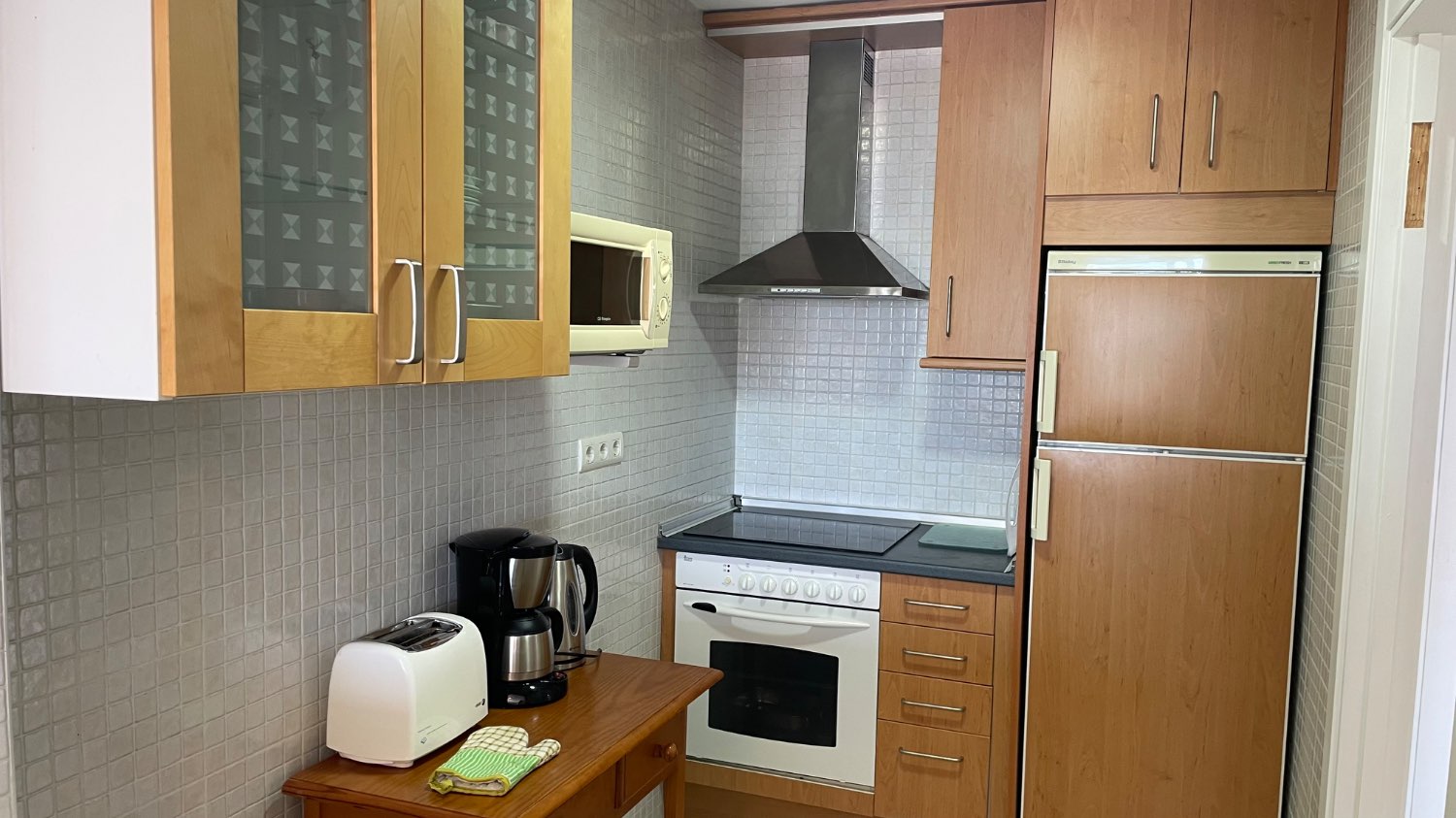 Frontline apartment Burriana Playa with 100m2 terrace