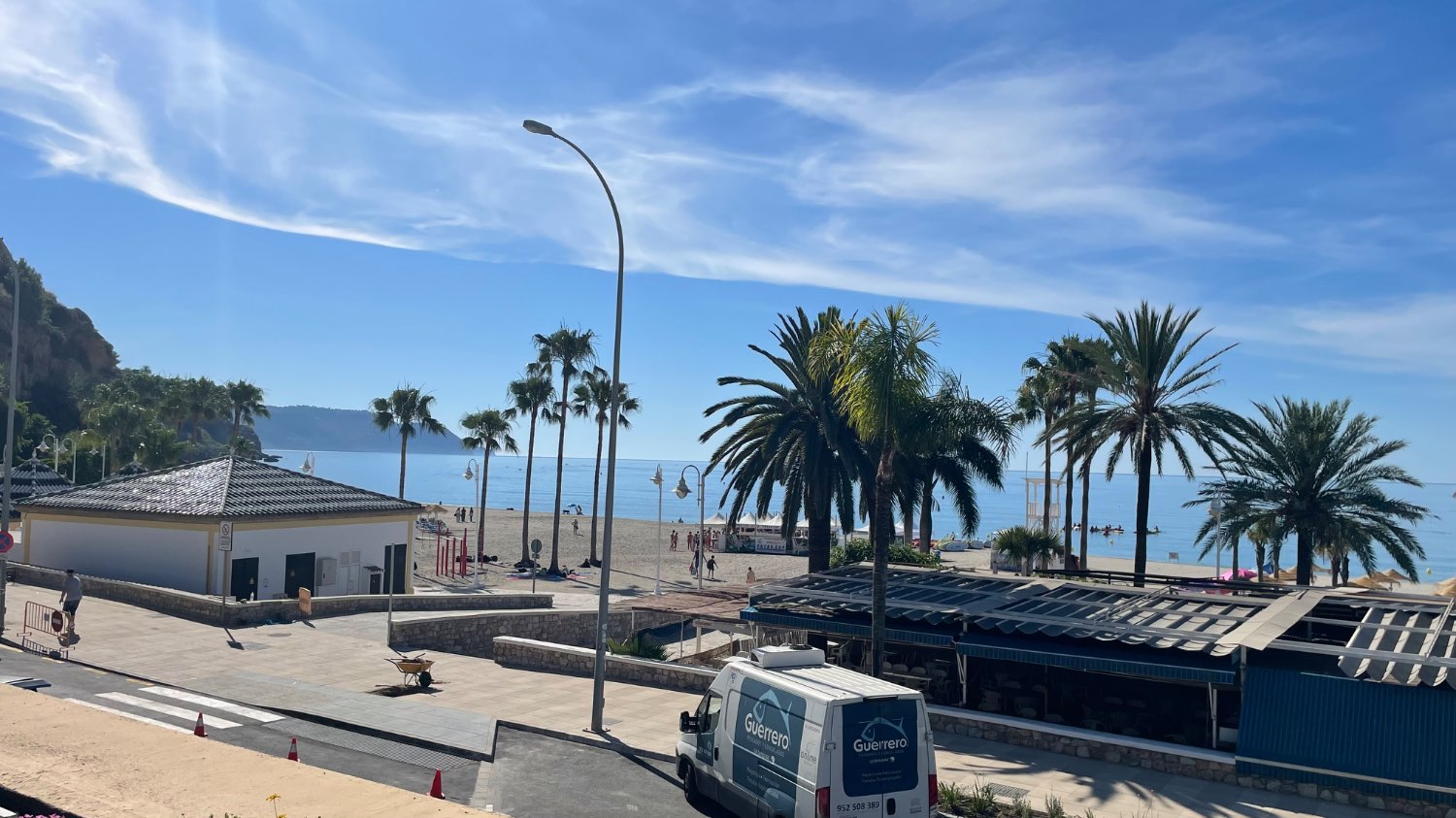 Frontline apartment Burriana Playa with 100m2 terrace