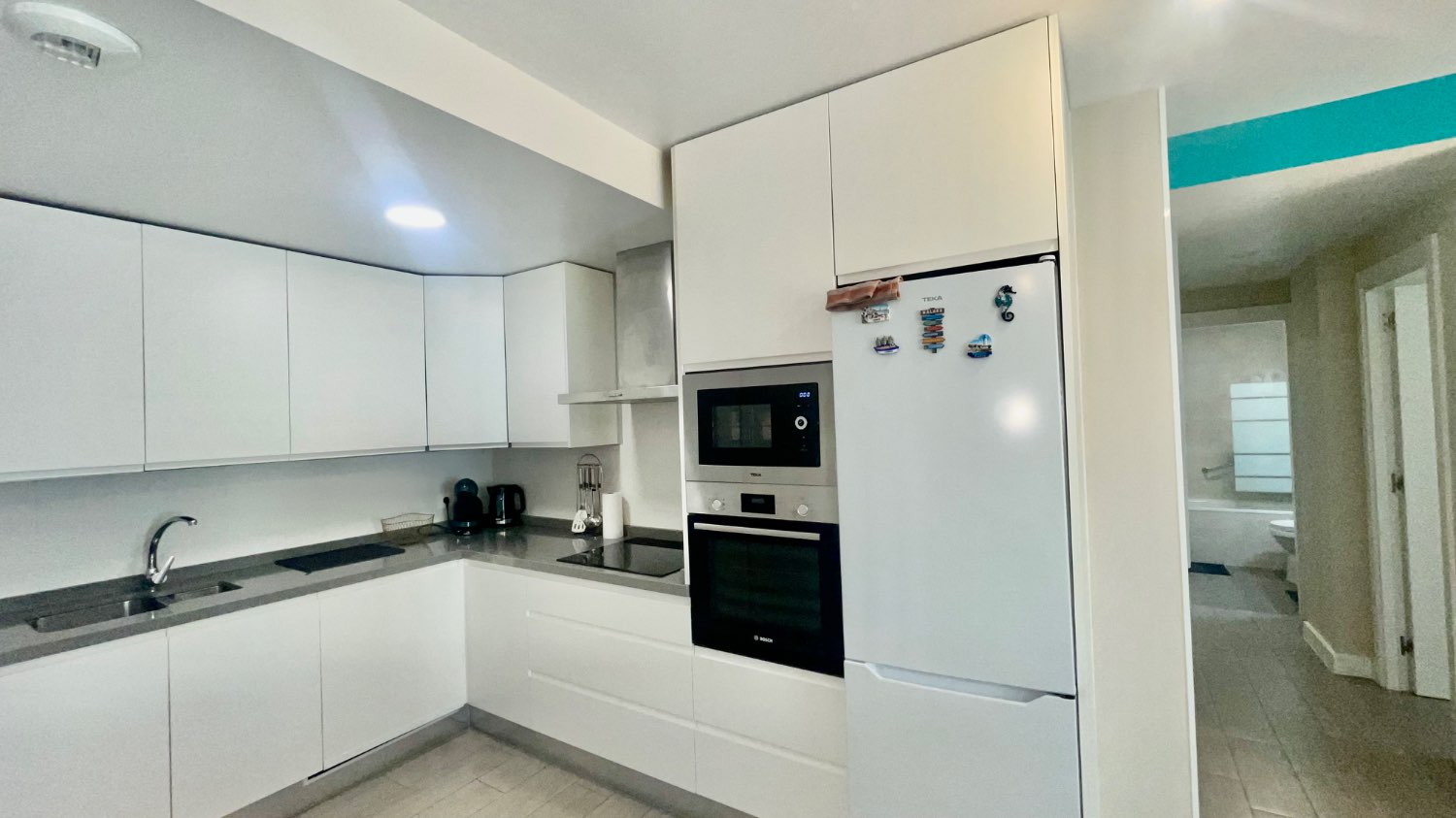 Newly built frontline apartment in Torrox Costa