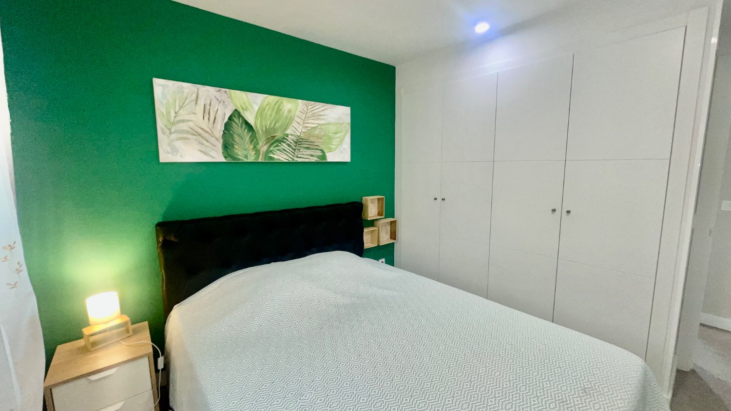 Newly built frontline apartment in Torrox Costa