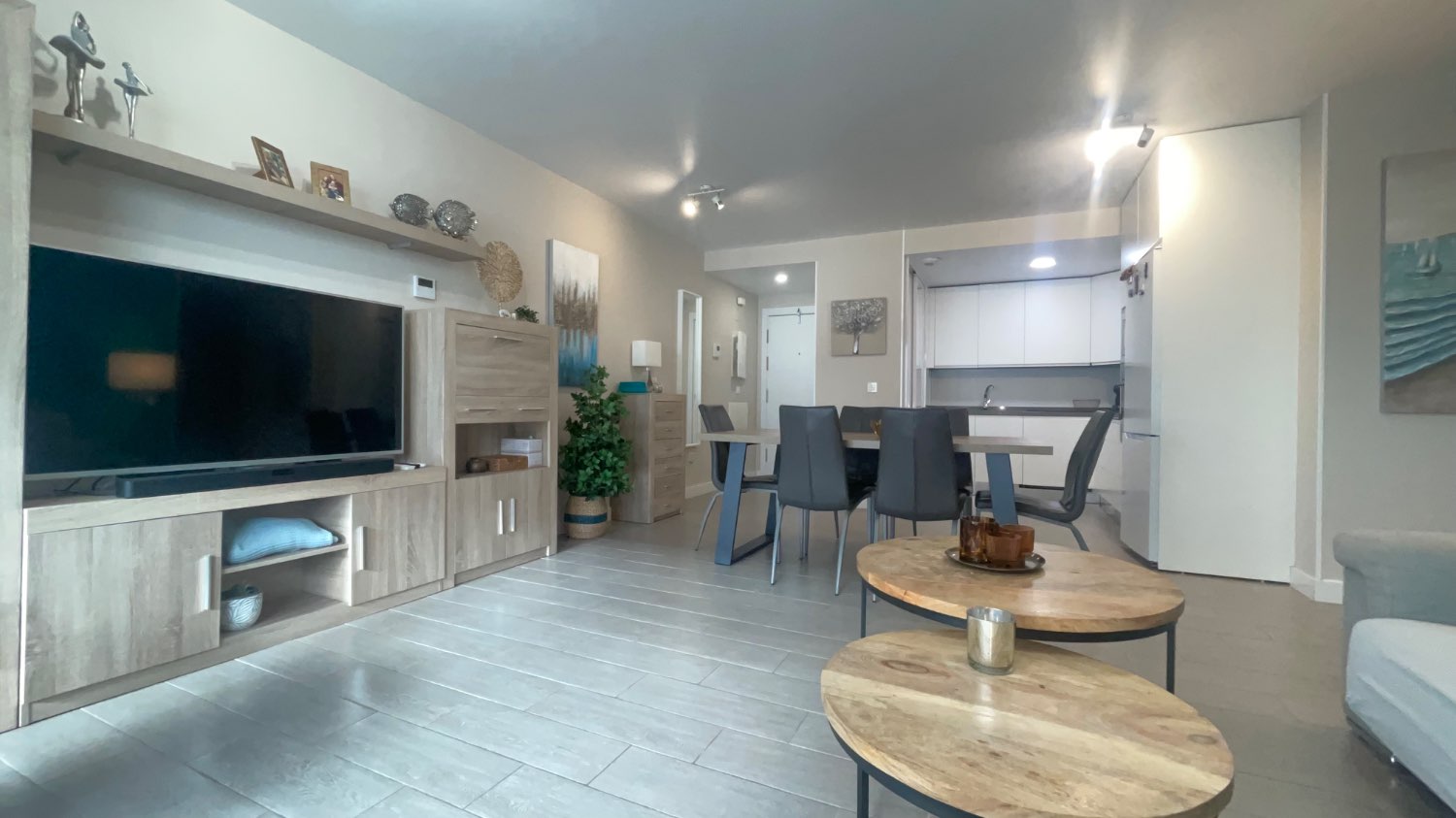 Apartamento recién construido en primera línea en Torrox Costa