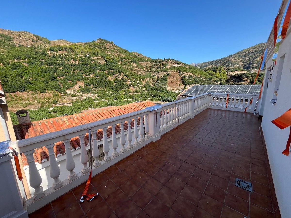 Village house in Jete, Costa Tropical