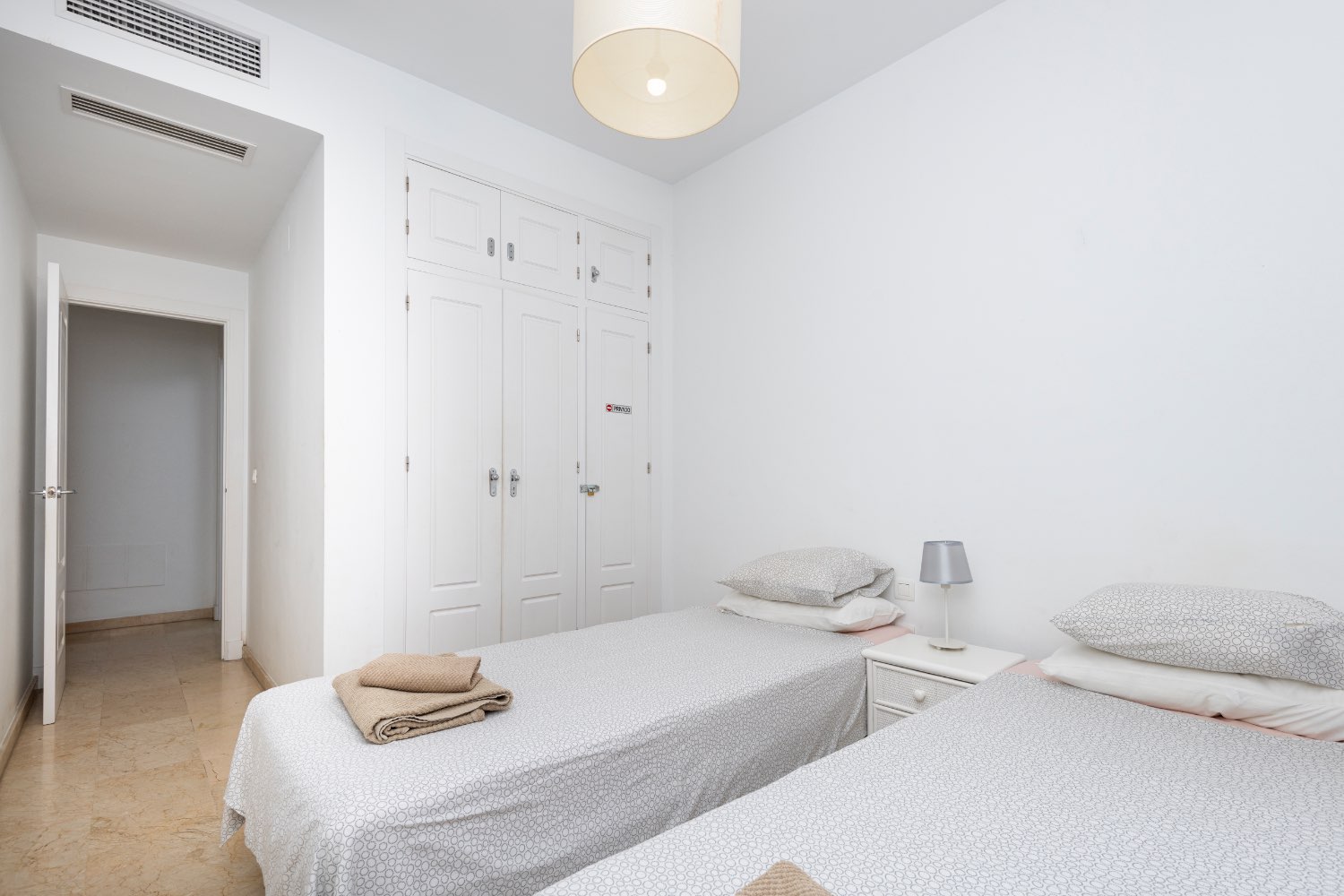 3 bed frontline apartment on Burriana Playa