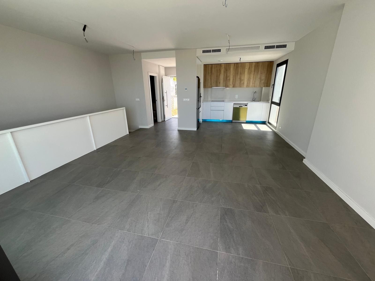 SEMI-DETACHED HOUSE WITH FANTASTIC SEA VIEW