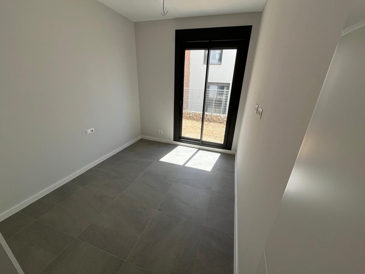 SEMI-DETACHED HOUSE WITH FANTASTIC SEA VIEW