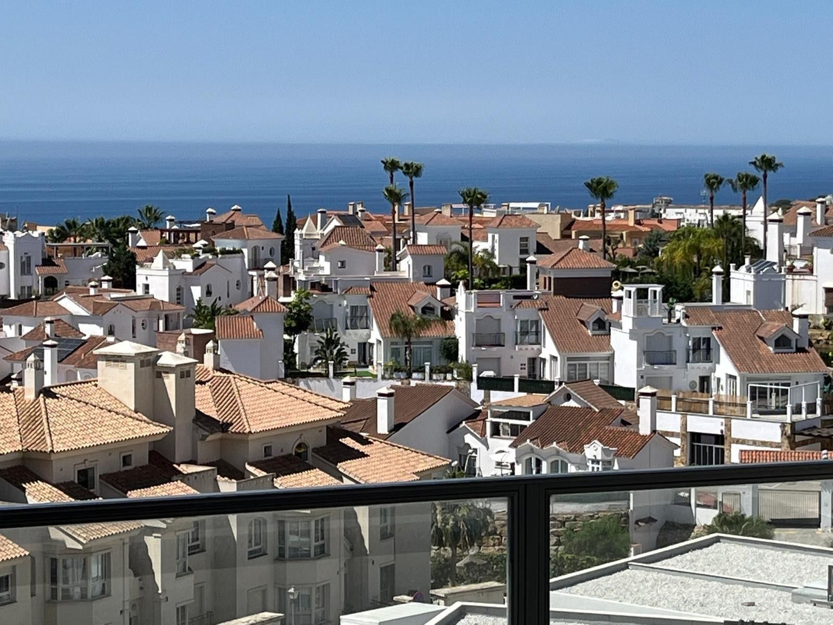 SEMI-DETACHED HOUSE WITH FANTASTIC SEA VIEW