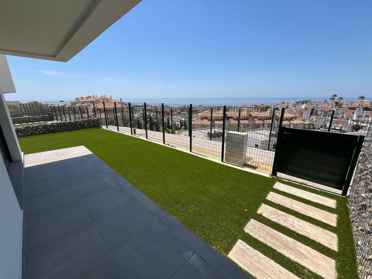 NEW BUILT SEMI DETACHED HOUSE WITH GREAT SEA VIEWS