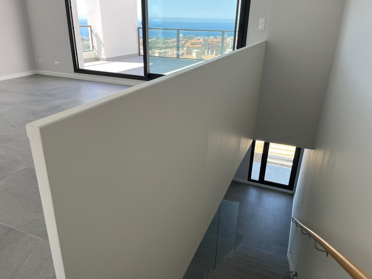 NEW BUILT SEMI DETACHED HOUSE WITH GREAT SEA VIEWS