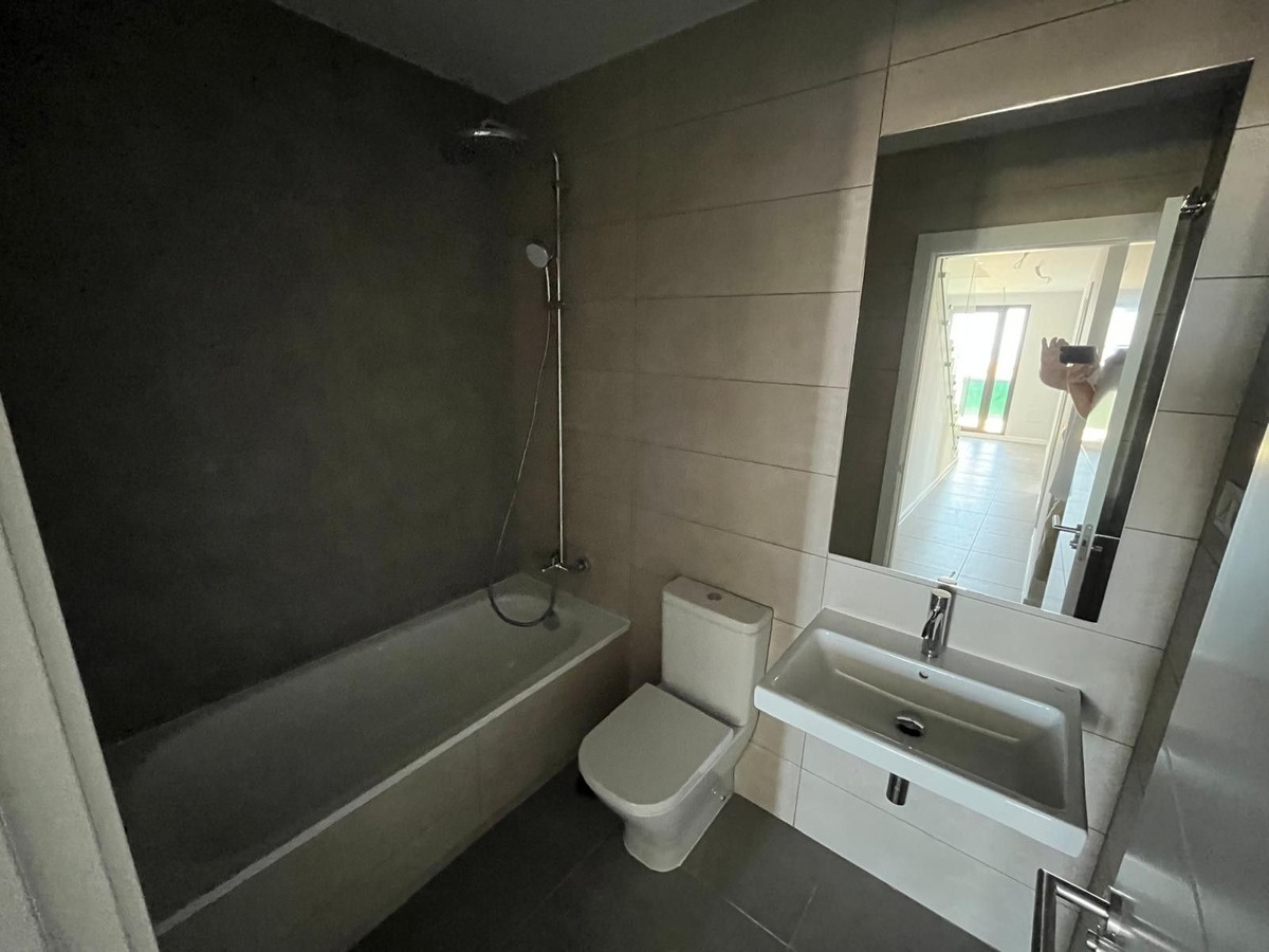 NEW BUILT SEMI DETACHED HOUSE WITH GREAT SEA VIEWS