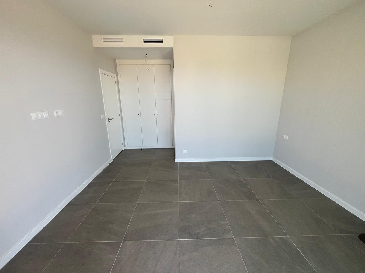 NEW BUILT SEMI DETACHED HOUSE WITH GREAT SEA VIEWS