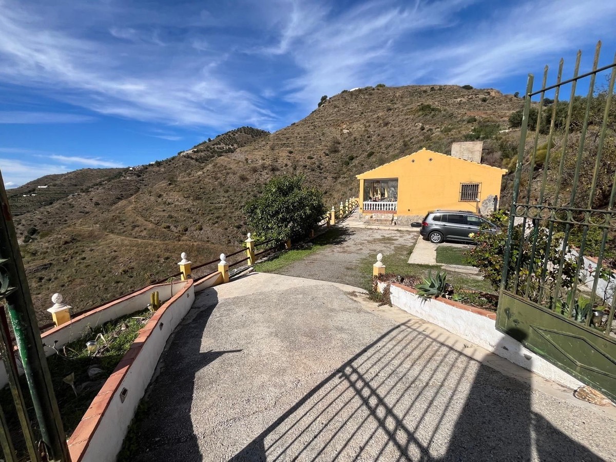 House in Itrabo, Costa Tropical