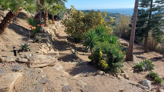 unique country villa in Torrox