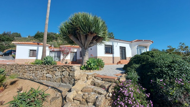 unique country villa in Torrox