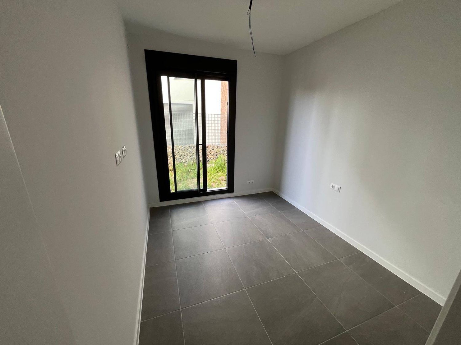 CASA ADOSADA RECIÉN CONSTRUIDA (2025) EN REVIERA DEL SOL