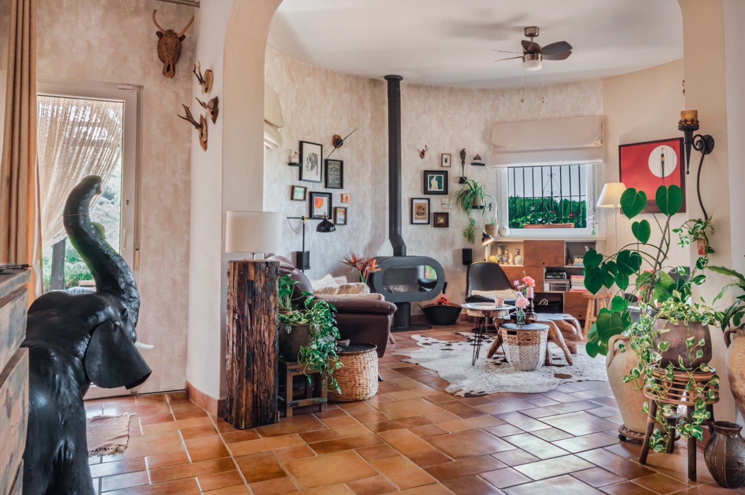 prestige villa for sale in Canillas de Aceituno