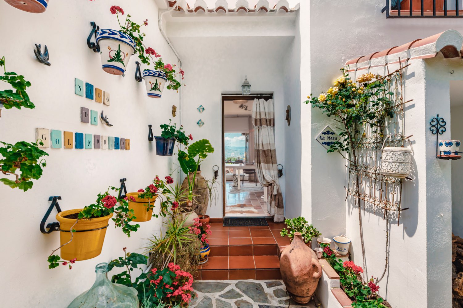 prestige villa for sale in Canillas de Aceituno