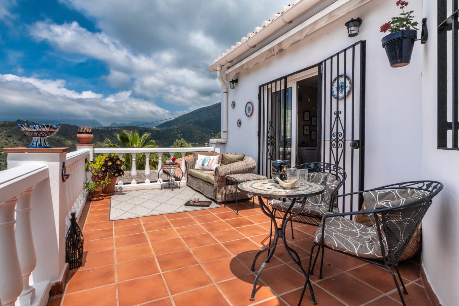 prestige villa for sale in Canillas de Aceituno