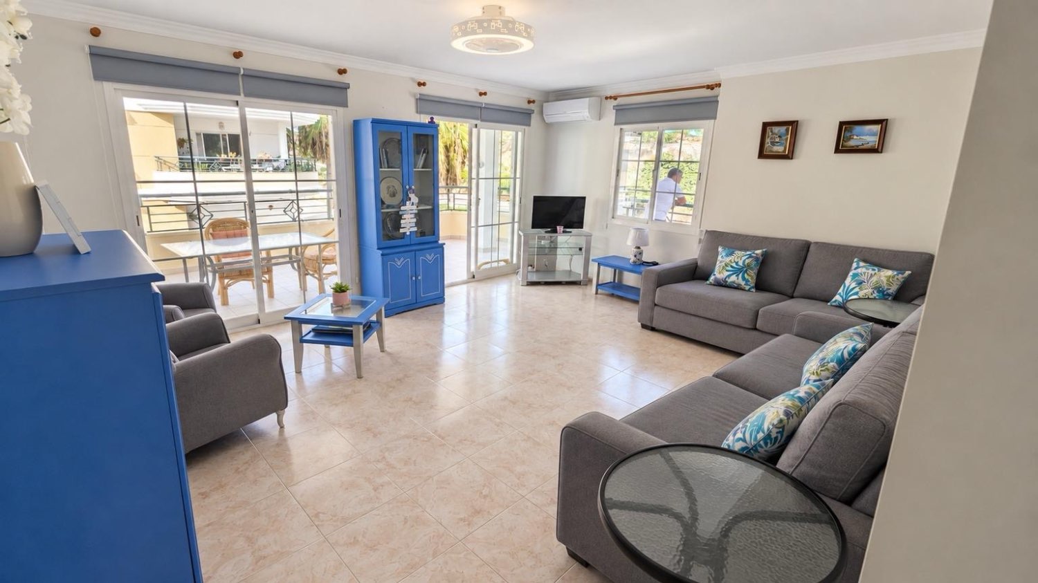 Apartamento espacioso y luminoso en primera línea en El Peñoncillo