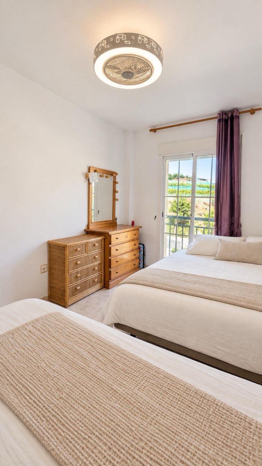 Apartamento espacioso y luminoso en primera línea en El Peñoncillo